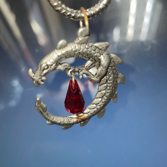 Dragon pendant with red drop jewel adjustable necklace.🐉 - Picture 2 of 5